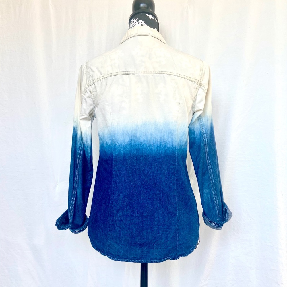 Ombré Chambray Button-Up - Picture 4 of 4